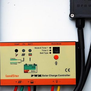 12v Solar Battery Charger - 60w Briefcase - Image 3